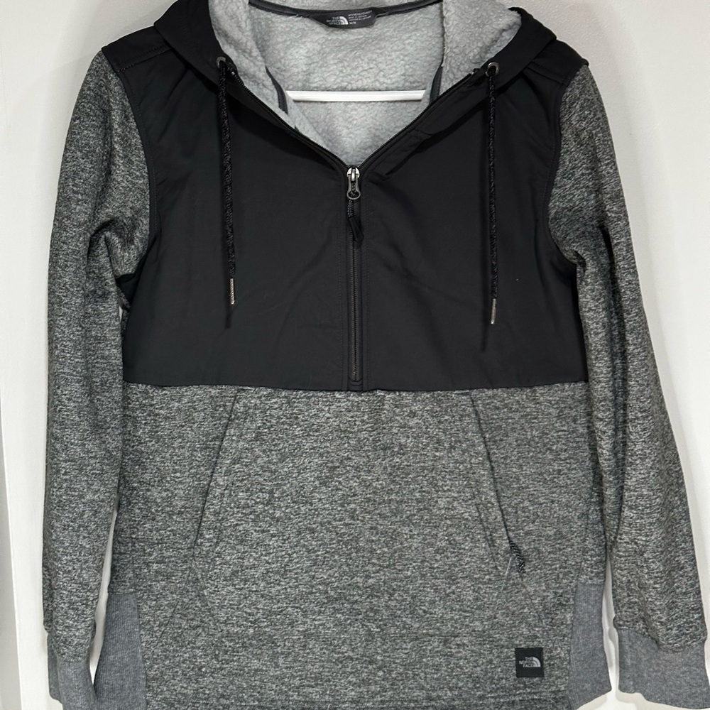 The North Face Quarter Zip Black and Gray Women's Jacket. Size M.